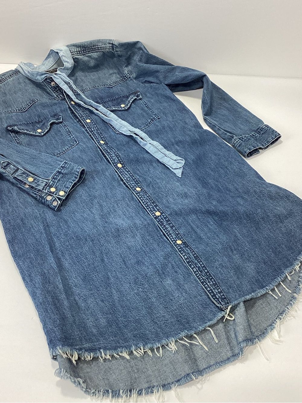 Lucky Brand Denim Dress MIDI Pearl Snap Front Raw Hem Front Neck Tie Size L